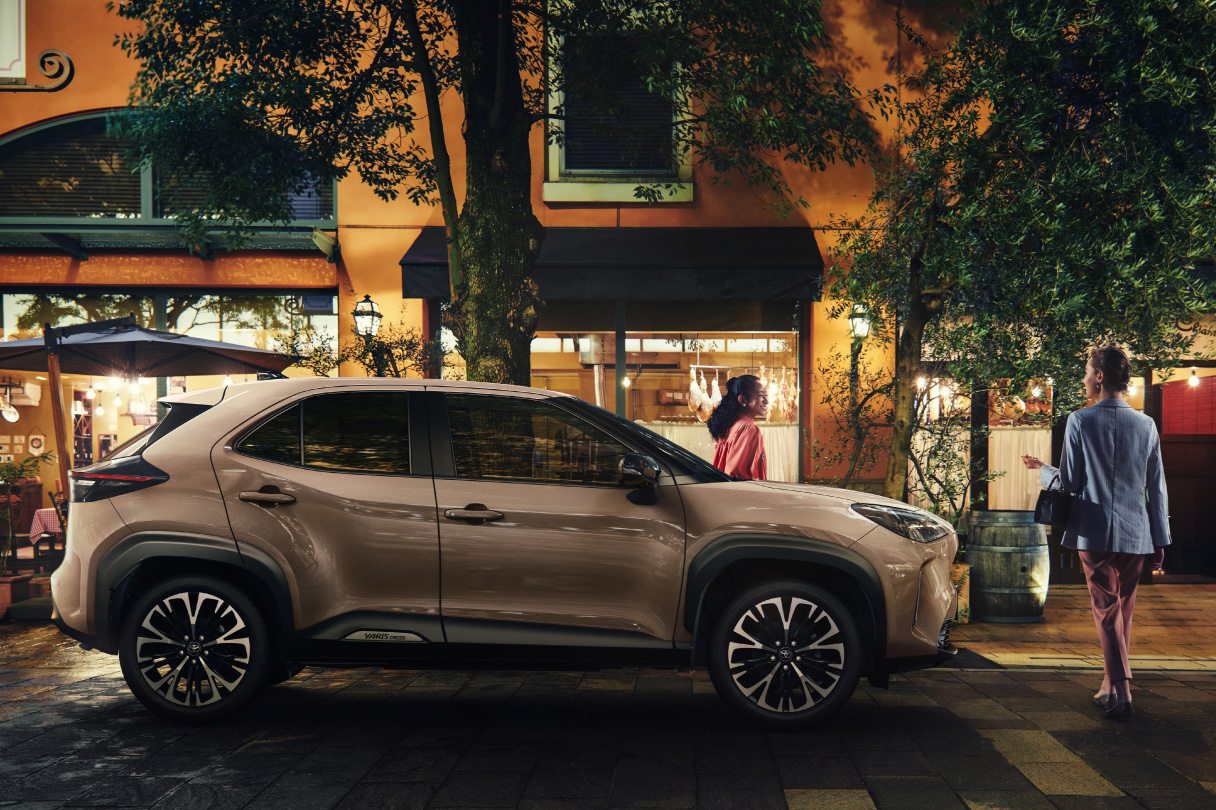 yariscross_design_img03